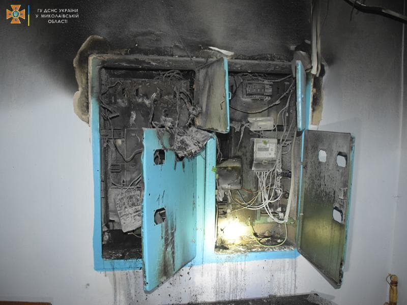 В Николаеве произошел пожар в многоэтажке: жителей эвакуировали